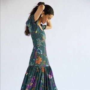 Puff-sleeved Maxi Dress